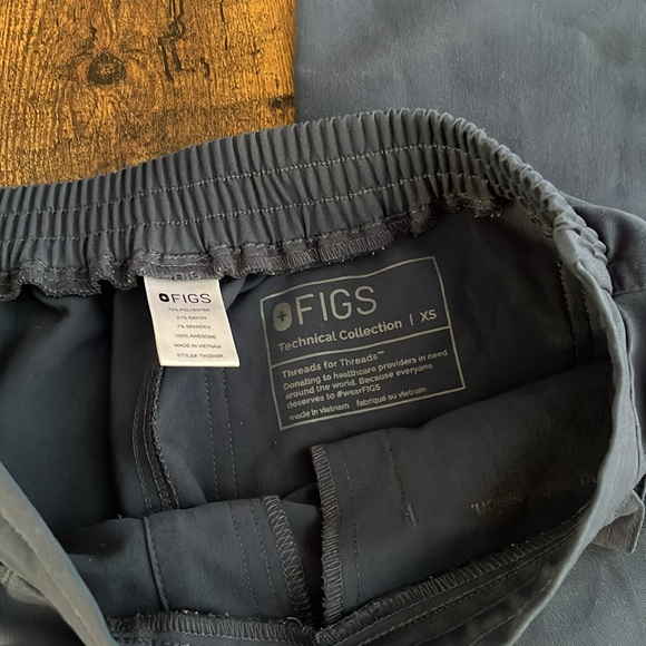 Figs Dark Harbor scrub set -OG release🛥️ - Picture 2 of 5